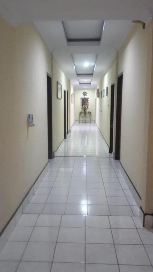 Bahari Family Hotel Bitung Esterno foto